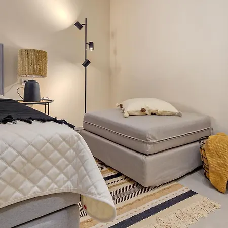 Suono Del Blu In Un Con Piscina A Apartmán